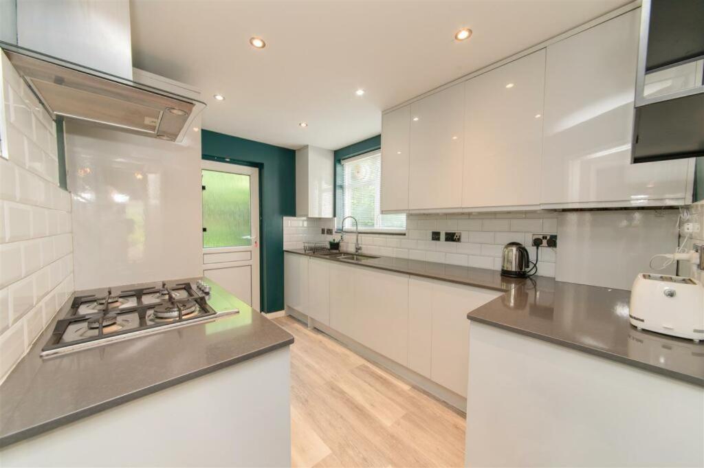 Апартаменты Vibrant & Stylish Mill Hill East Pad Хендон Экстерьер фото